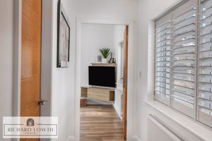 Entrance Hallway- click for photo gallery